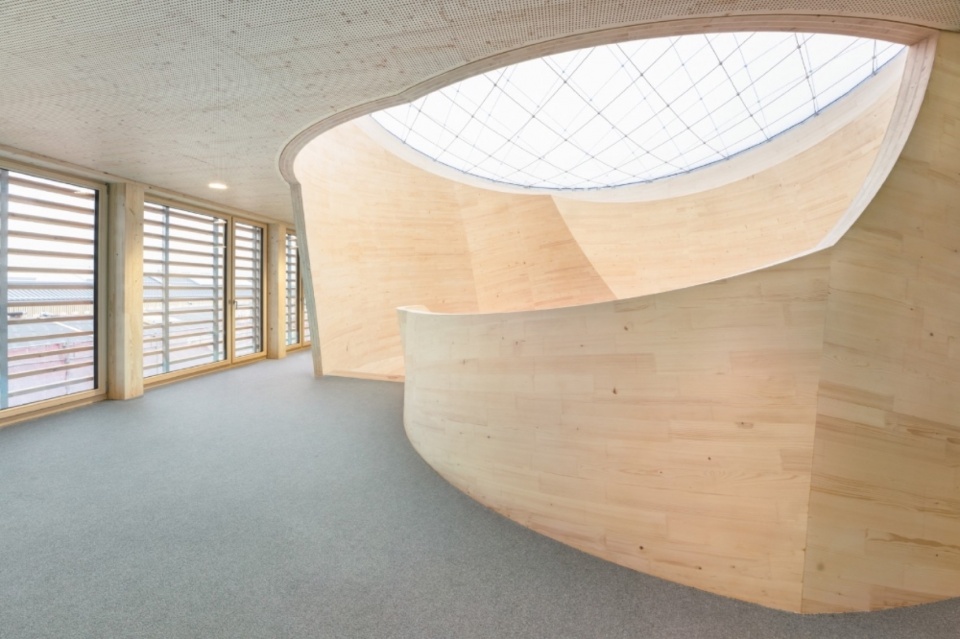 Atrium Blumer Lehmann Headquarters by ICD