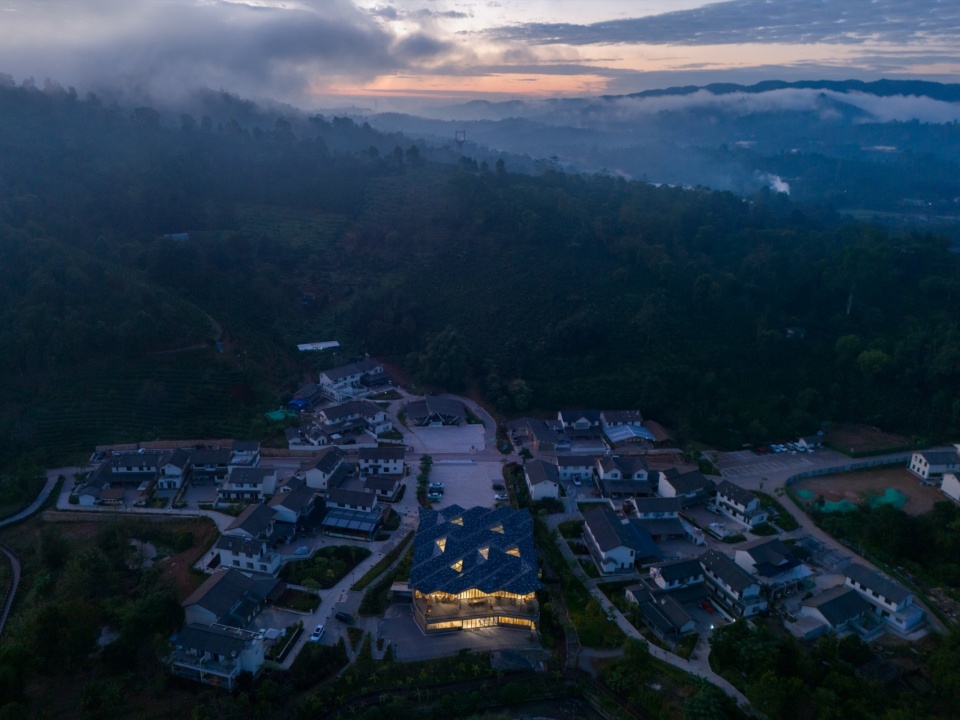 Pu er Beautiful Star Village Coffee Center