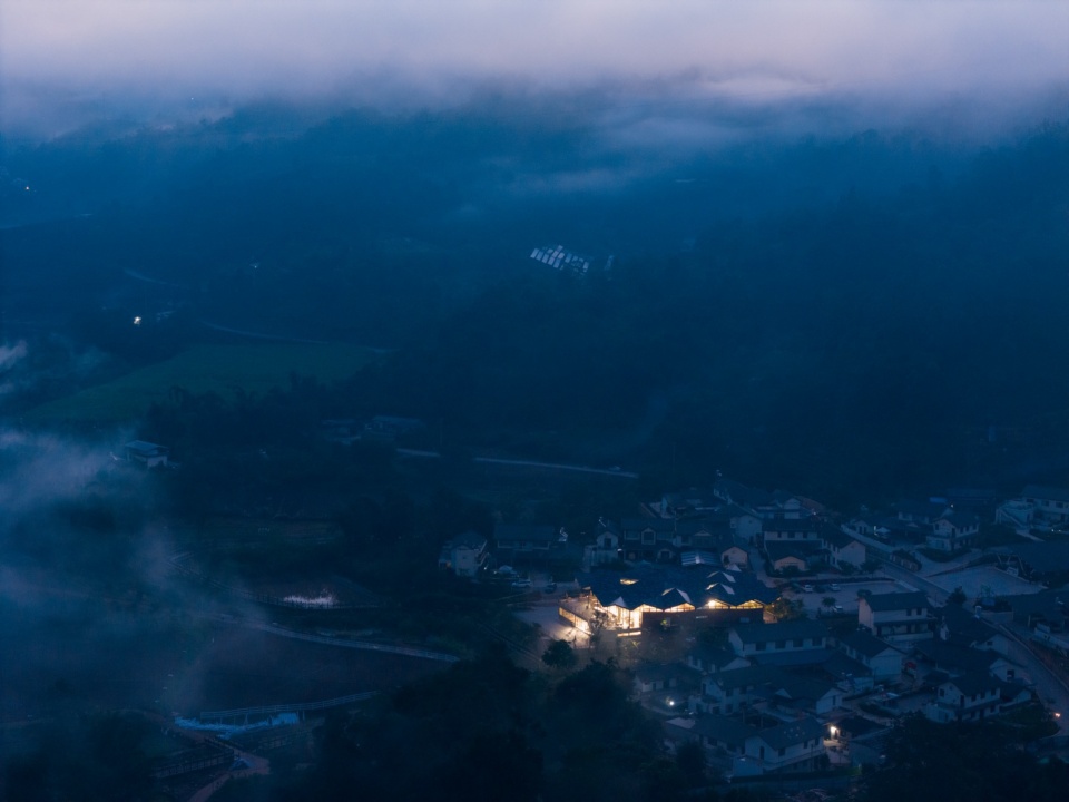 Pu er Beautiful Star Village Coffee Center
