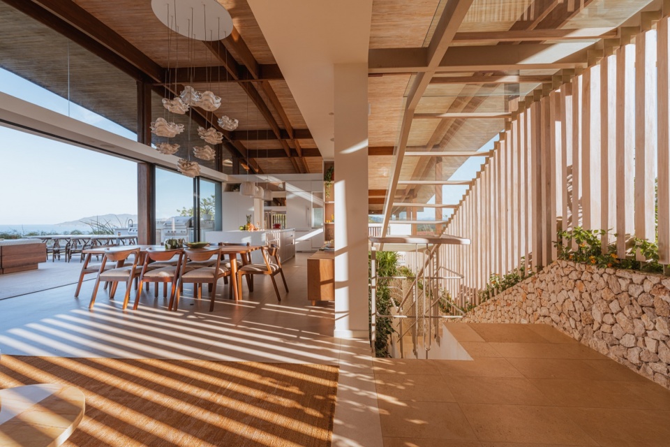 Villa aurea by Studio Saxe
