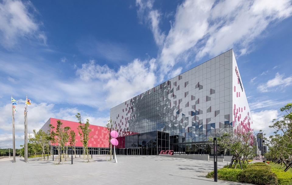 the taoyuan convention and exhibition center by jjp