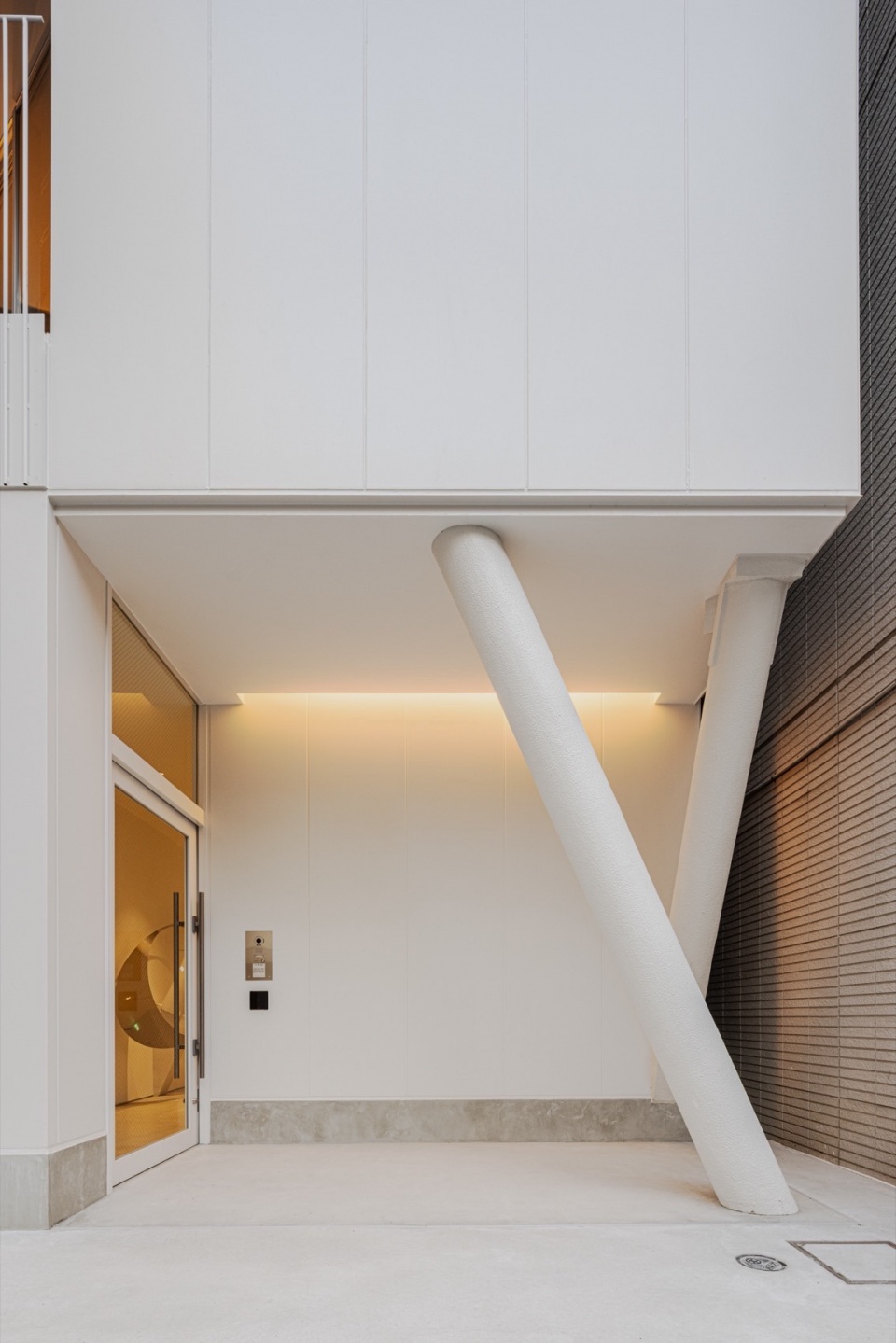 Hotel Rakuragu by kooo architects
