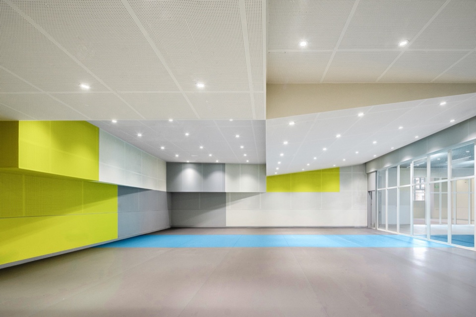 Run Tang School by Inclusive Architectural Practice