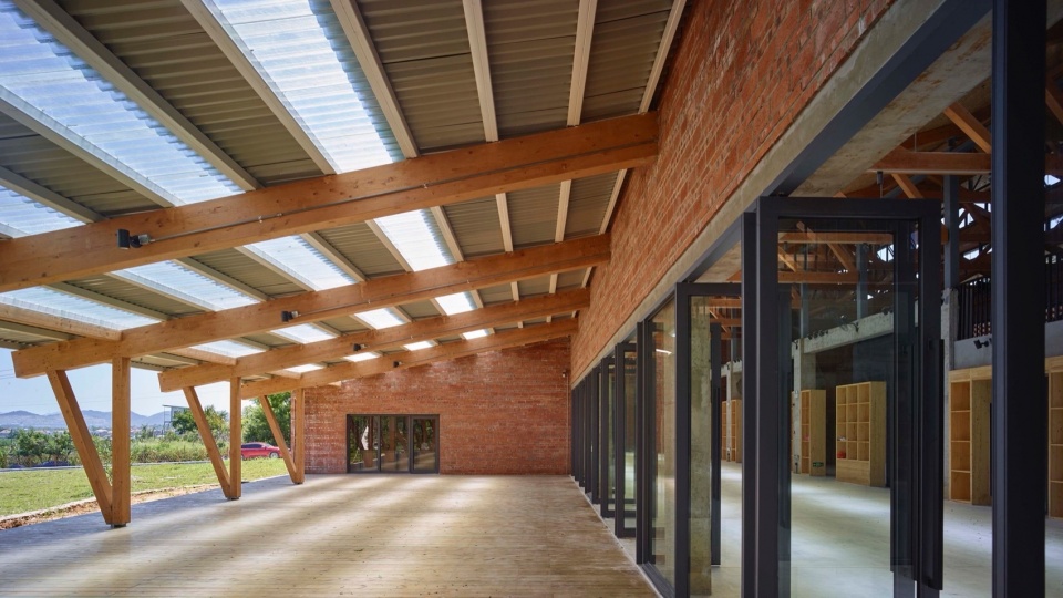 Taoli Zhaoshan Village Center by SUP Atelier of THAD
