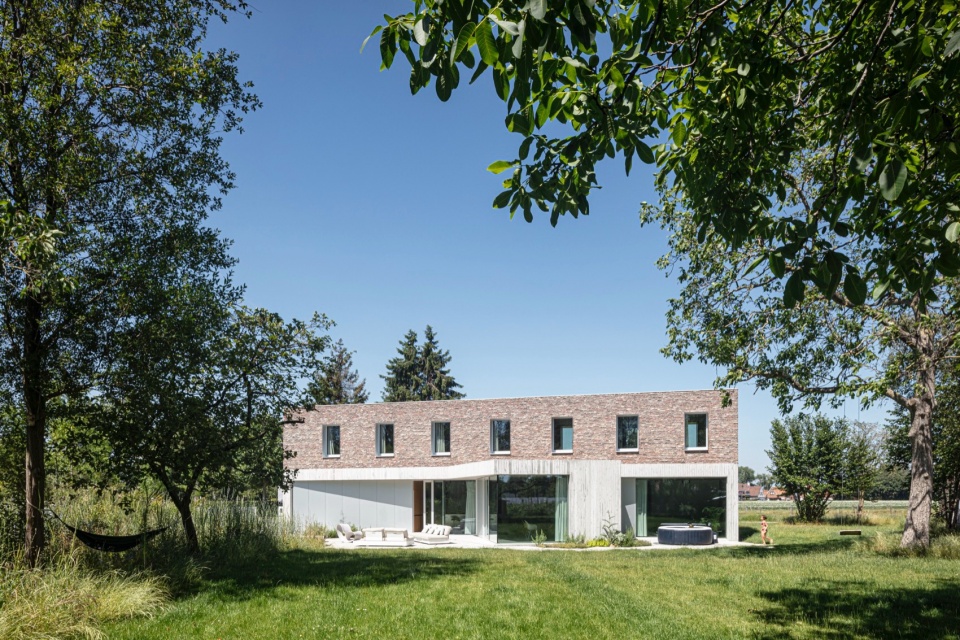 house dede by oyo architects
