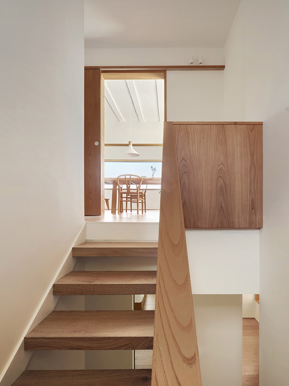 sitges house by roman izquierdo bouldstridge