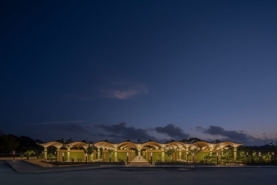 mercado nicolas bravo by aidia studio