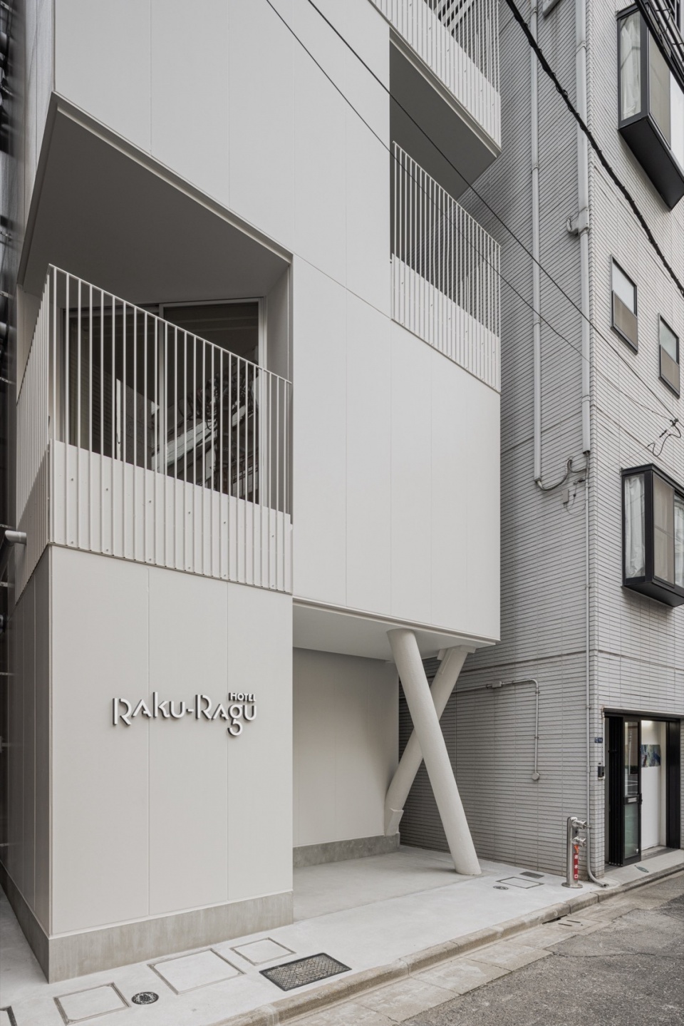 Hotel Rakuragu by kooo architects