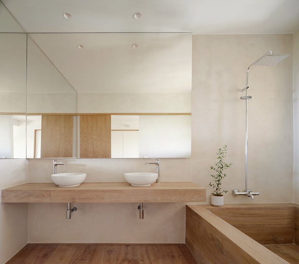sitges house by roman izquierdo bouldstridge