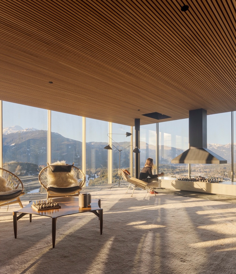 Flag House by Studio Mk27