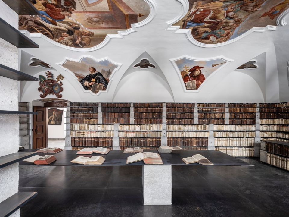 Library in the monastery zeliv by sepka architekti