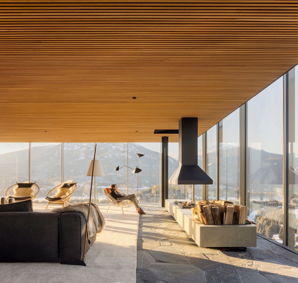 Flag House by Studio Mk27