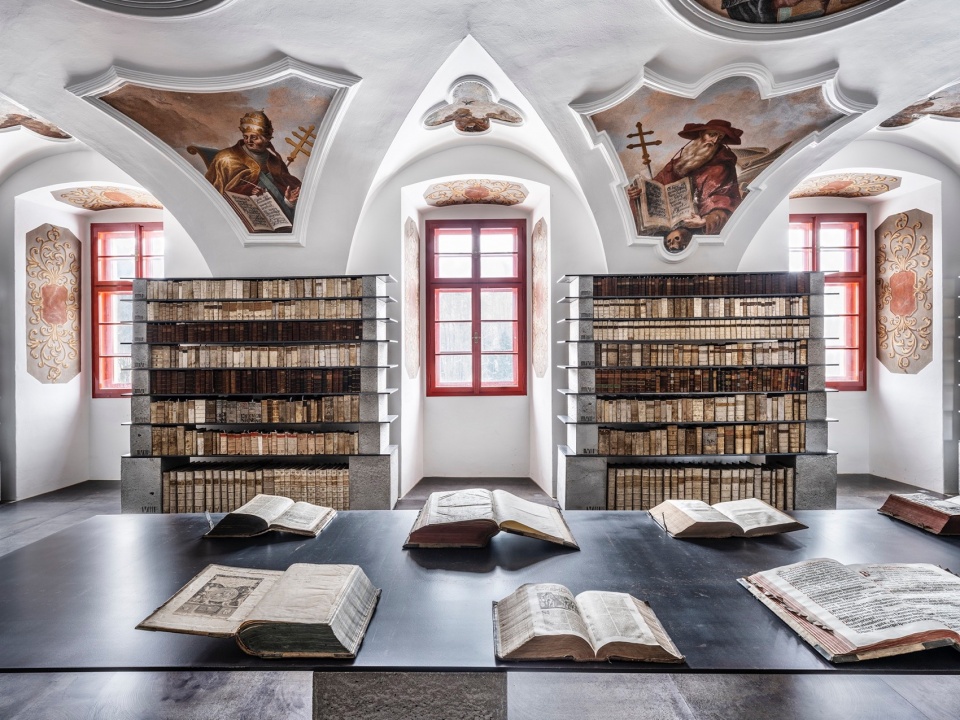 Library in the monastery zeliv by sepka architekti