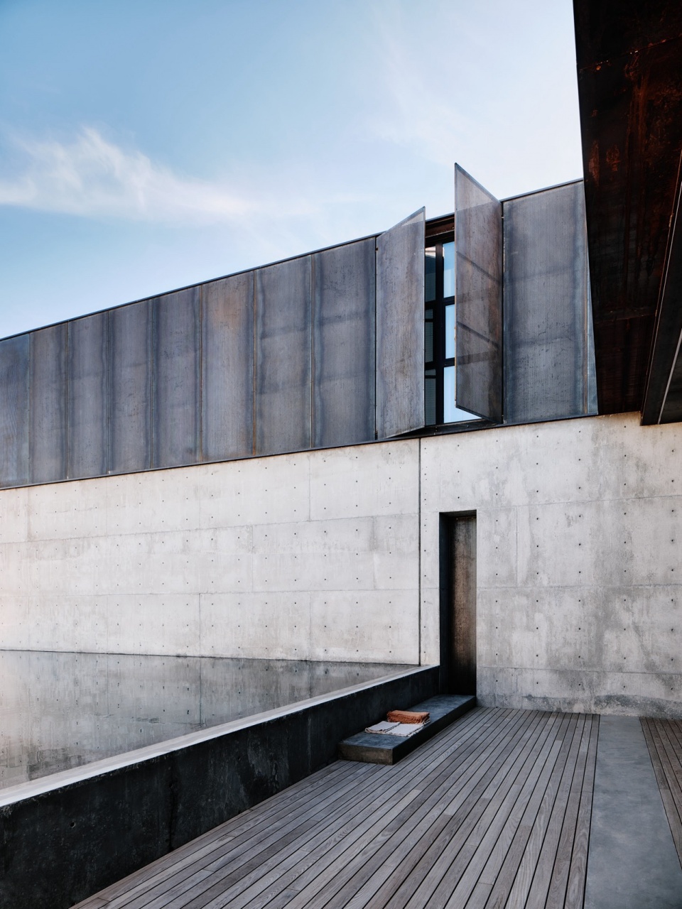 Red Rock by Faulkner Architects