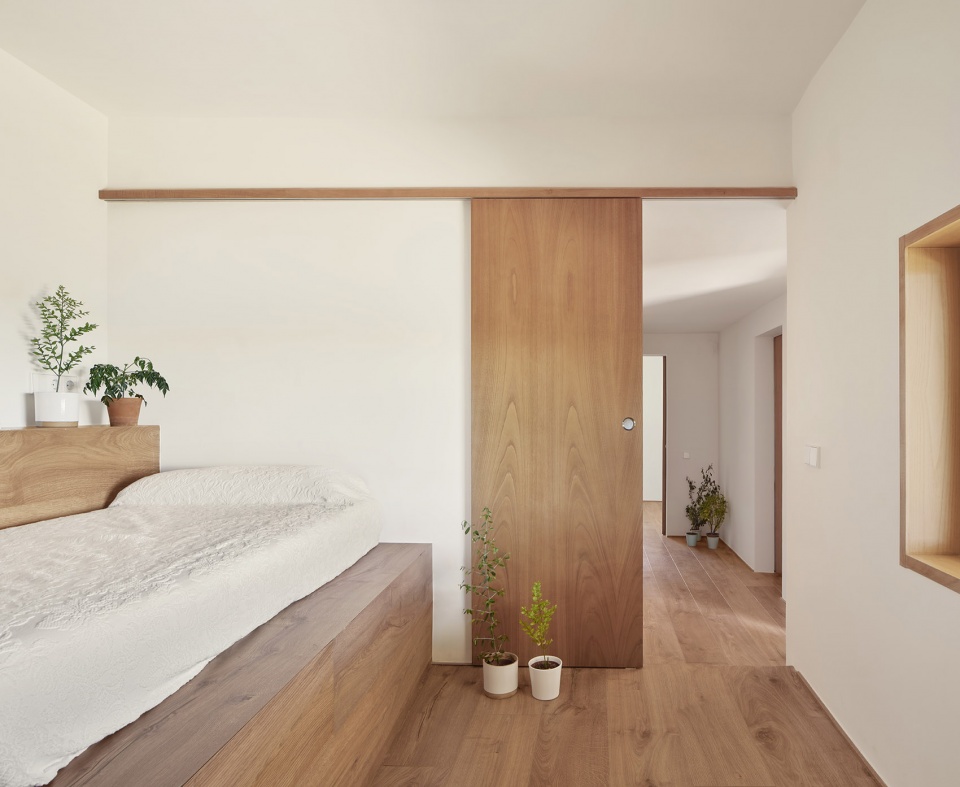 sitges house by roman izquierdo bouldstridge