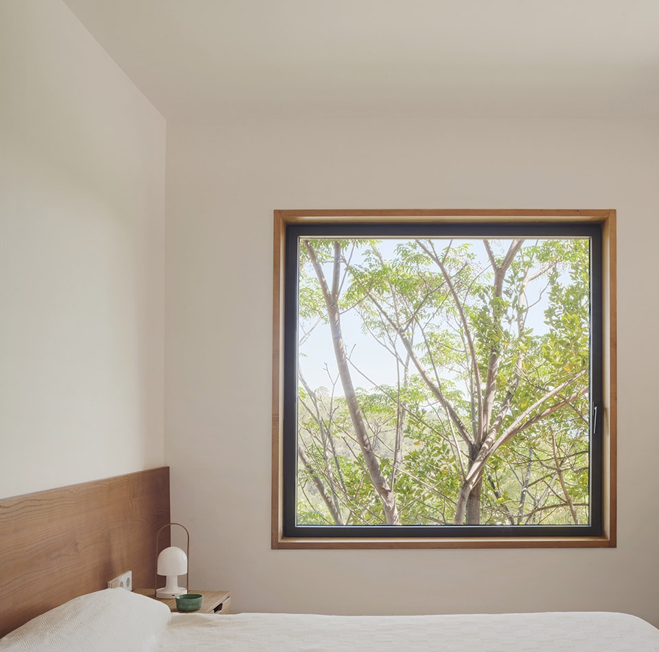 sitges house by roman izquierdo bouldstridge