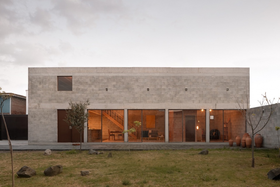 CASA NOGAL by Escobedo Soliz