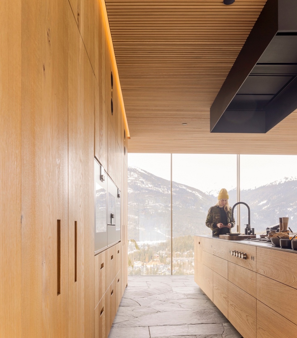 Flag House by Studio Mk27