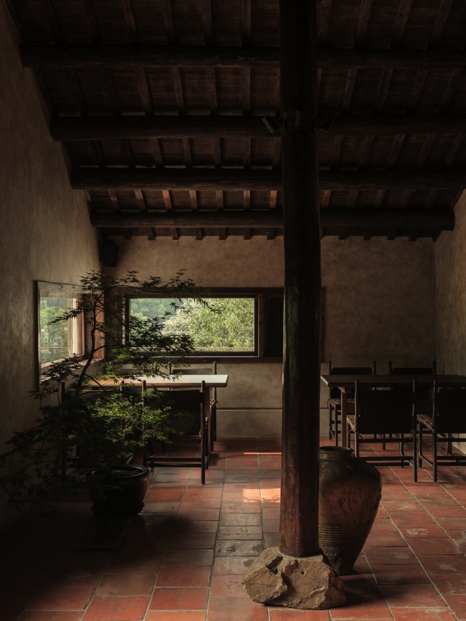 Yuanguguanshan Restaurant Hangzhou Lingyinsi by Wuzhi Design