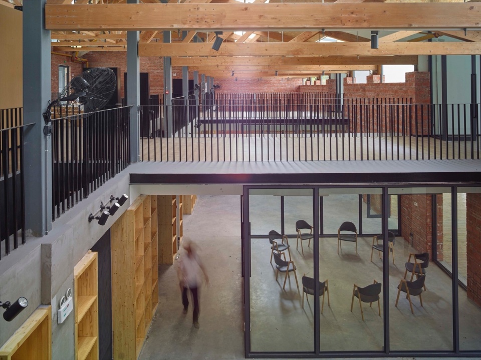 Taoli Zhaoshan Village Center by SUP Atelier of THAD