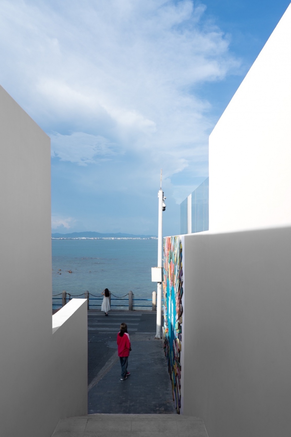 Renovation of self built house in West Island Sanya by Re Architecture Design studio
