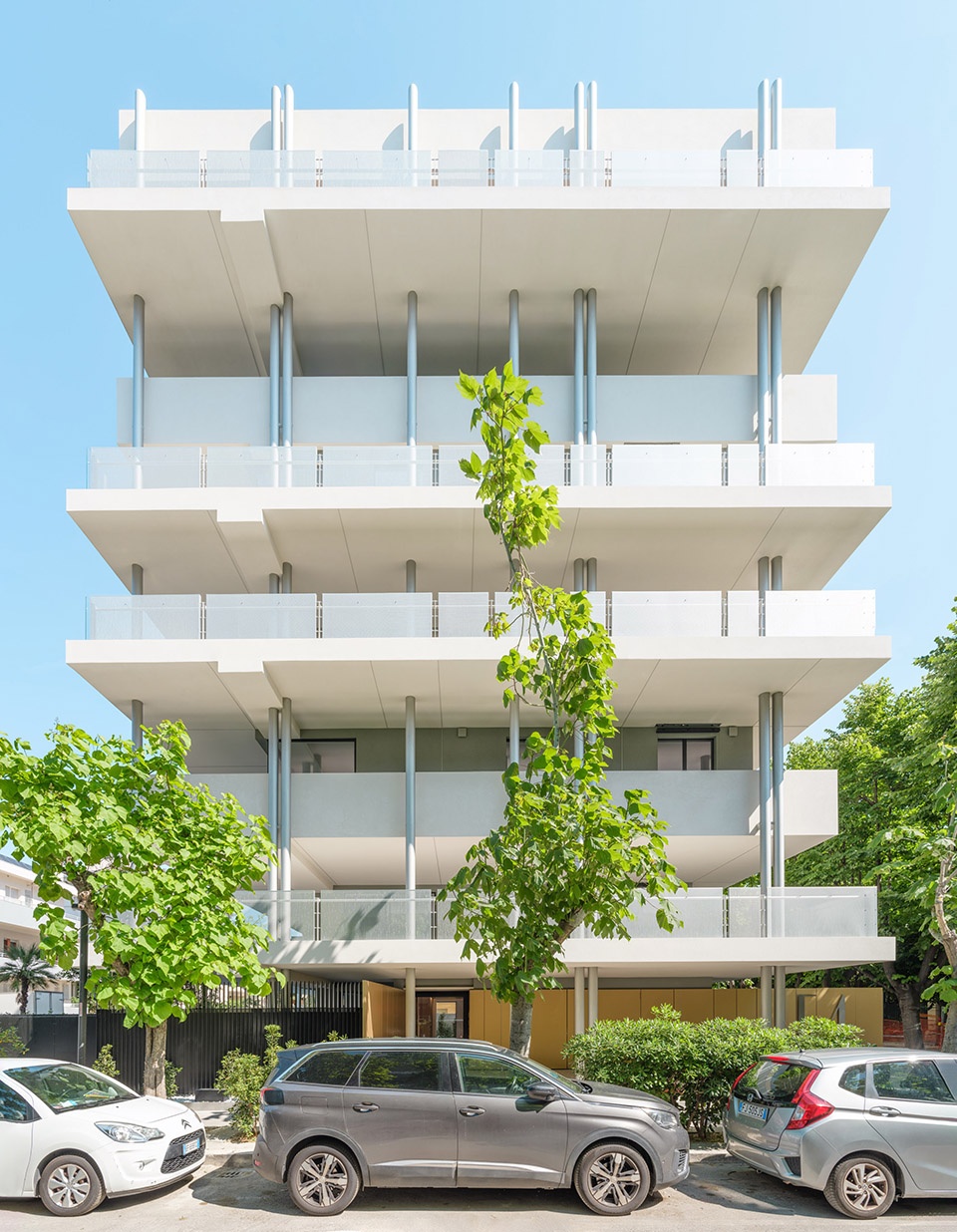 de amicis 154 by giovanni vaccarini architetti