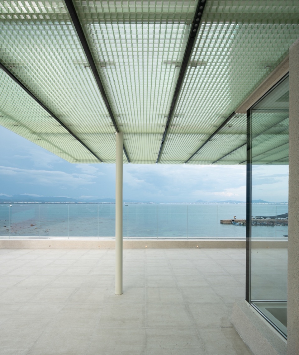 Renovation of self built house in West Island Sanya by Re Architecture Design studio