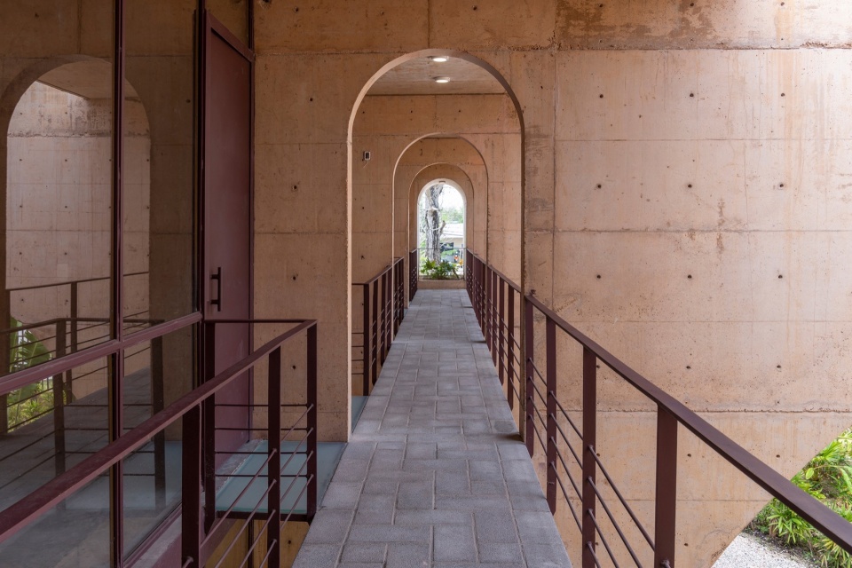 Complex El Campestre Recreational Park Community Development Center by CCA Bernardo Quinzaños