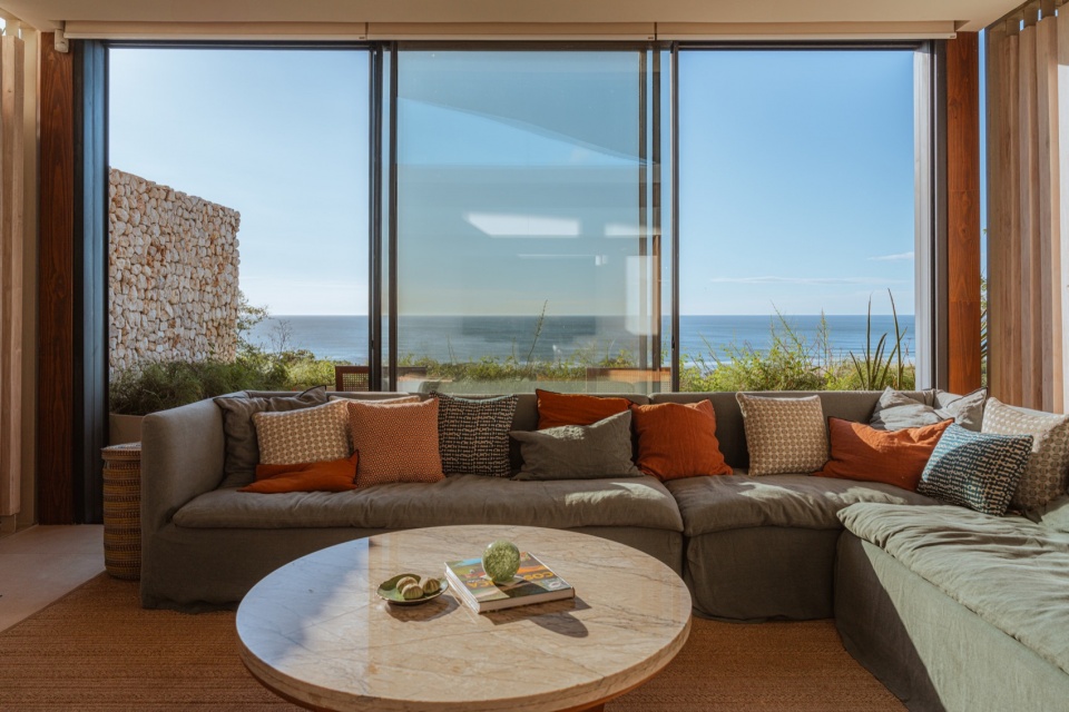 Villa aurea by Studio Saxe