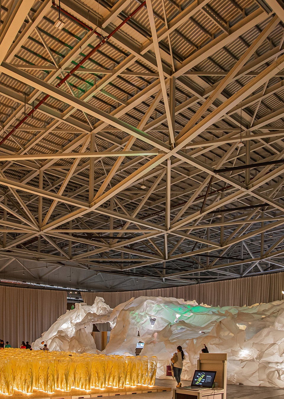 the taoyuan convention and exhibition center by jjp