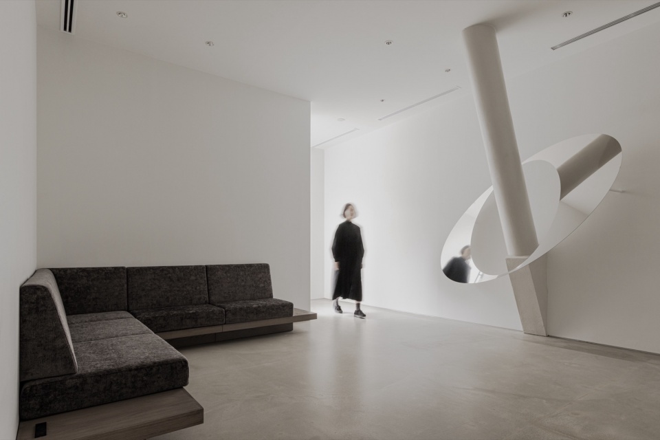 Hotel Rakuragu by kooo architects