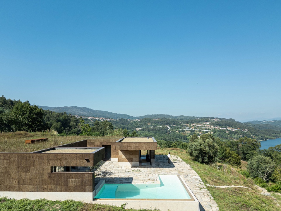 casa da levada by tsou arquitectos