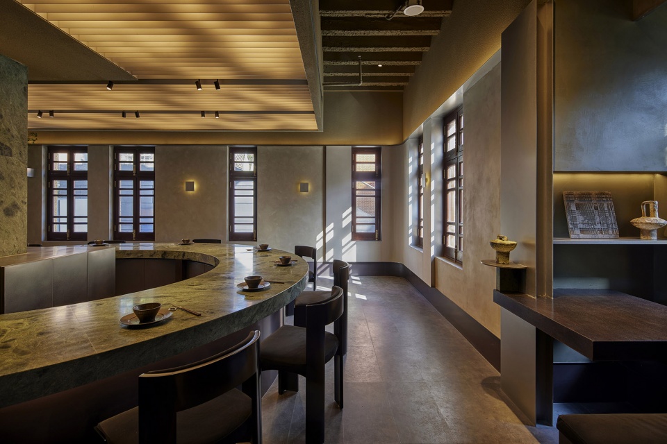 conglong restaurant by studio8 architects