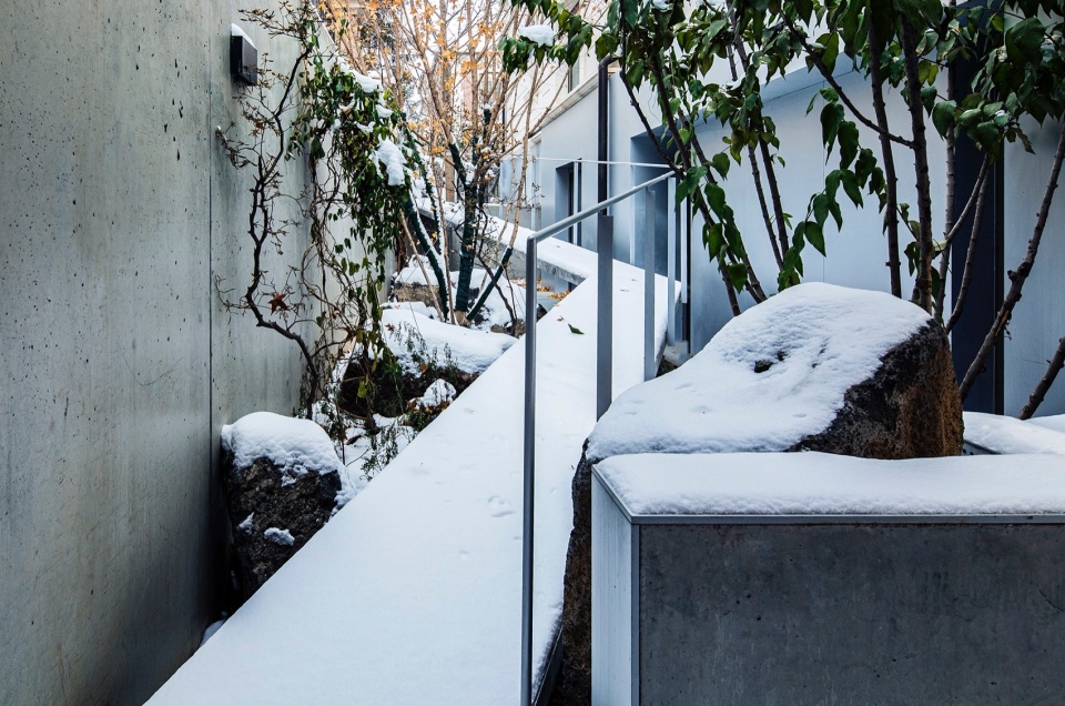 Gardenful by TAOA