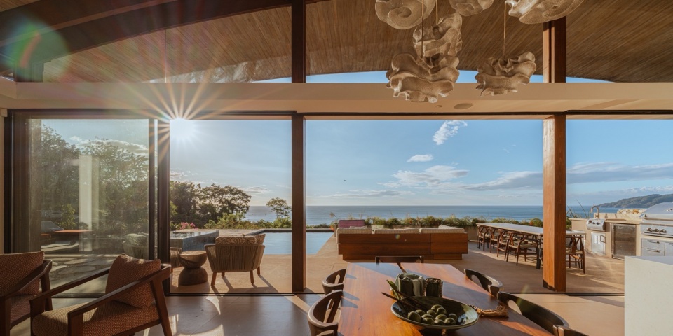 Villa aurea by Studio Saxe