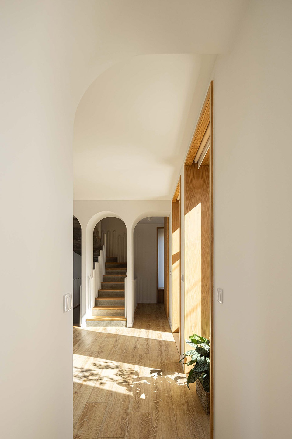 casa arco by tiago castro sousa lda