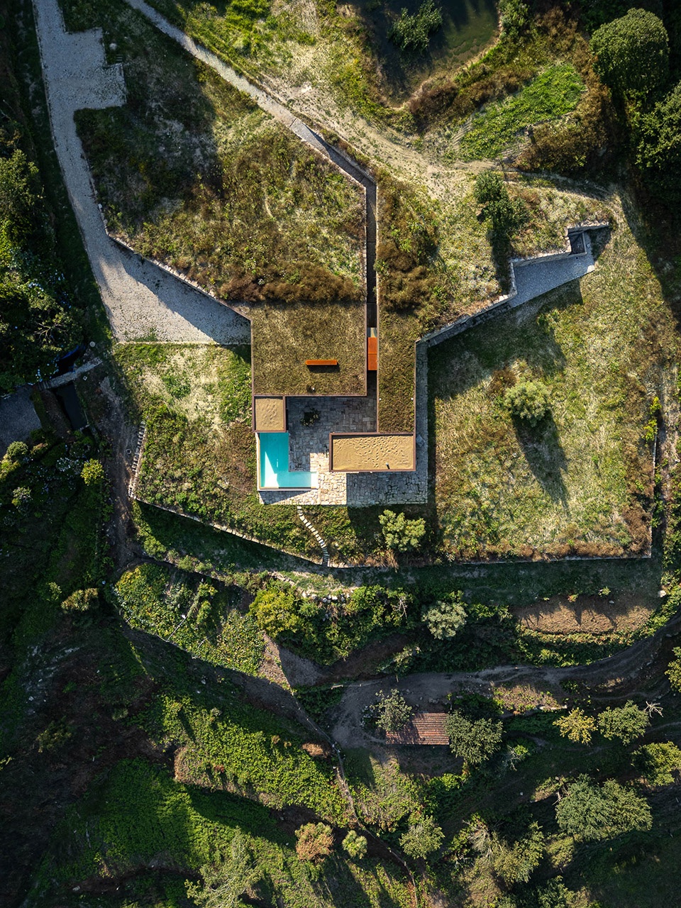 casa da levada by tsou arquitectos