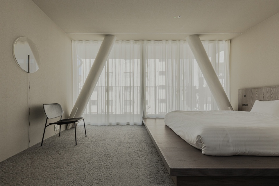 Hotel Rakuragu by kooo architects