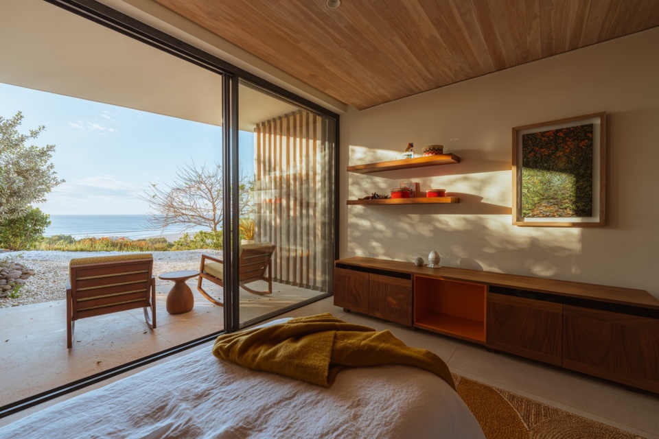 Villa aurea by Studio Saxe