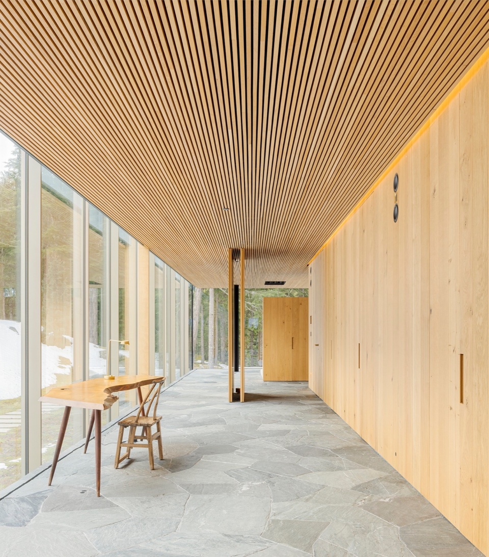 Flag House by Studio Mk27