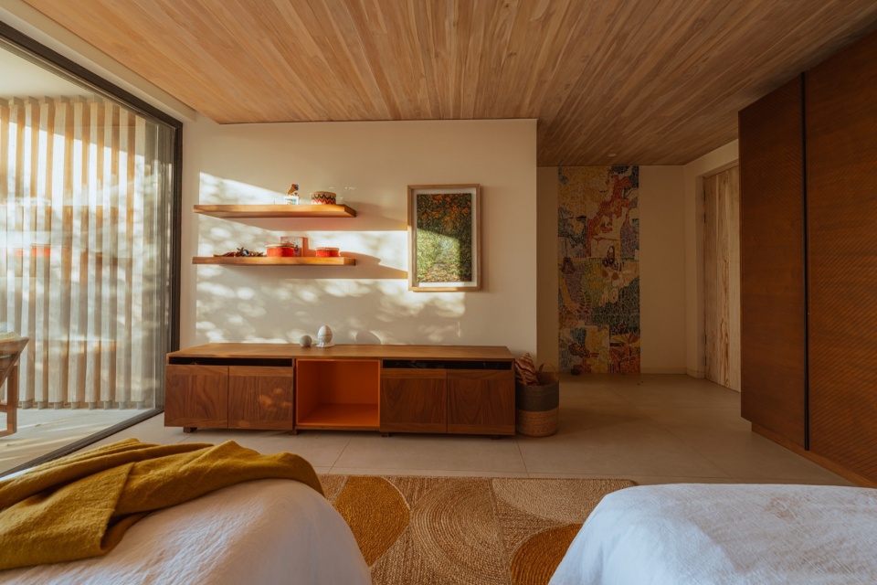Villa aurea by Studio Saxe