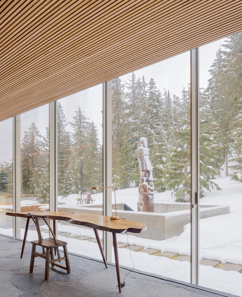 Flag House by Studio Mk27