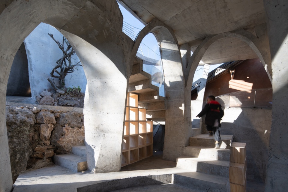Mushroom library for Children in Yunnan