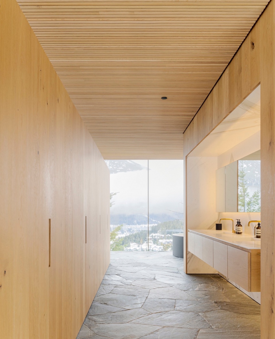 Flag House by Studio Mk27