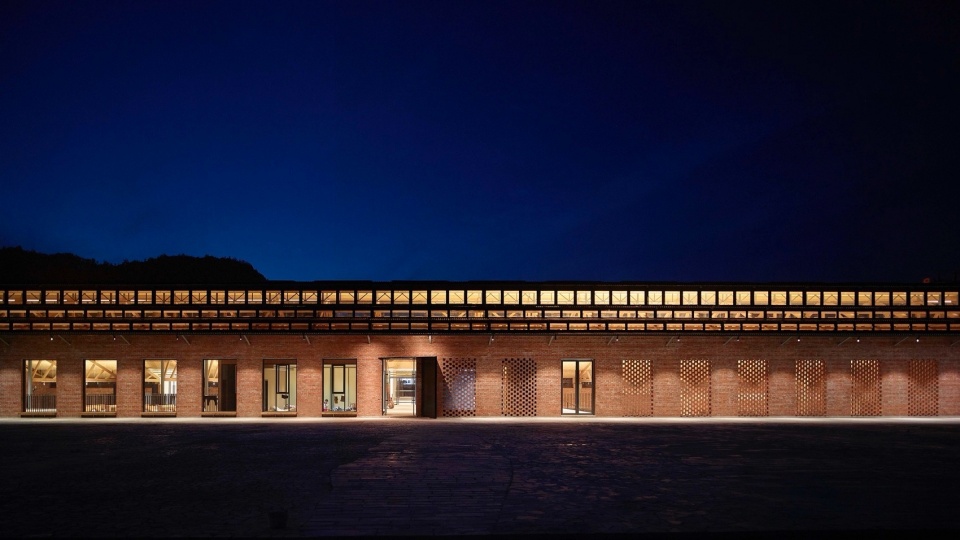Taoli Zhaoshan Village Center by SUP Atelier of THAD