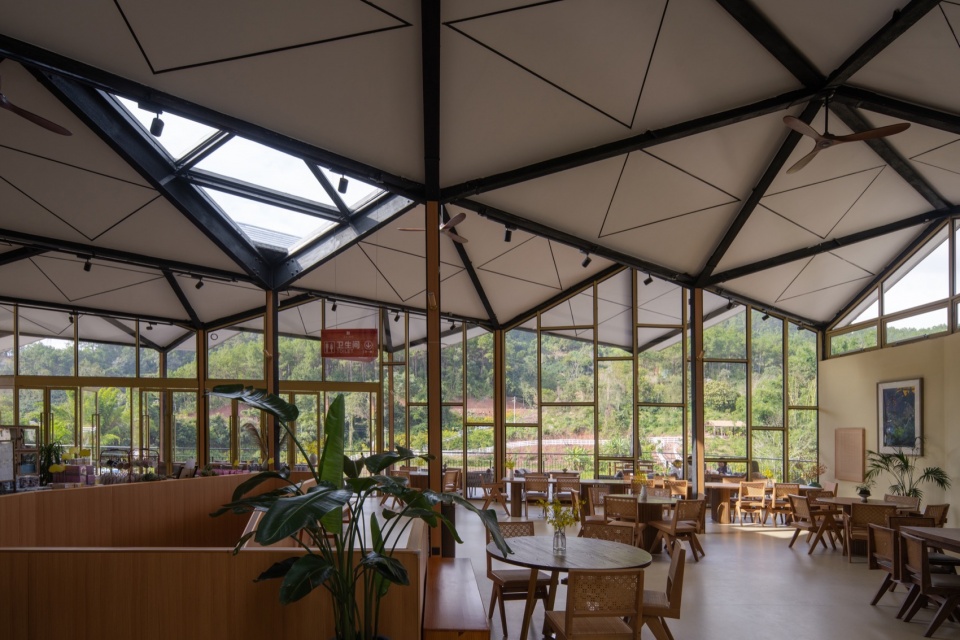 Pu er Beautiful Star Village Coffee Center
