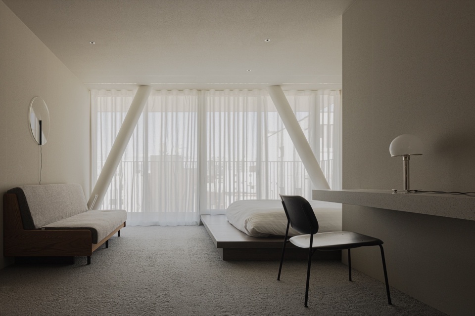 Hotel Rakuragu by kooo architects