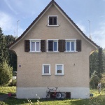 House with a flying roof by Lorenz Bachmann Architect