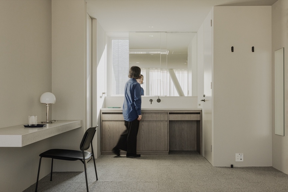 Hotel Rakuragu by kooo architects