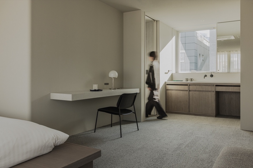 Hotel Rakuragu by kooo architects